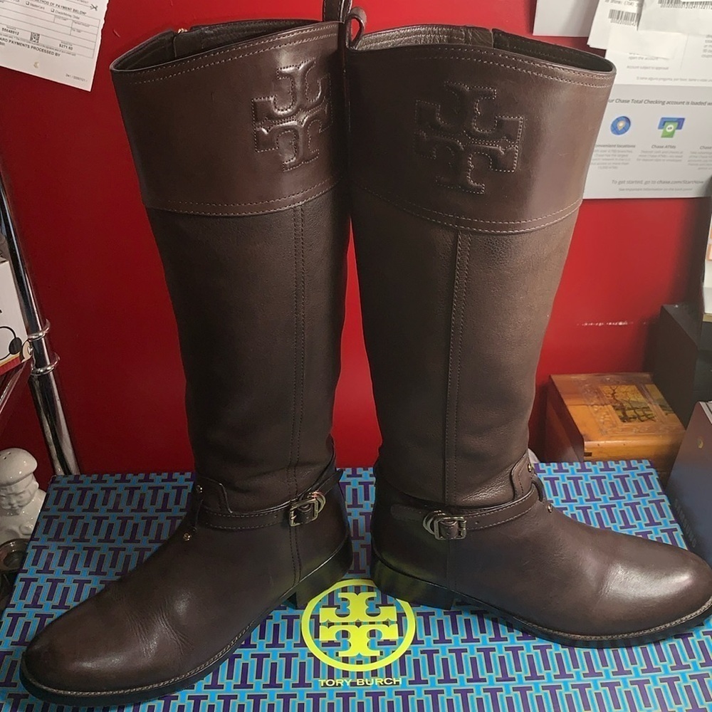 TORY BURCH BOOTS
1DDA5​​​​​​